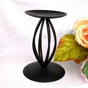 Black Pillar Candleholder